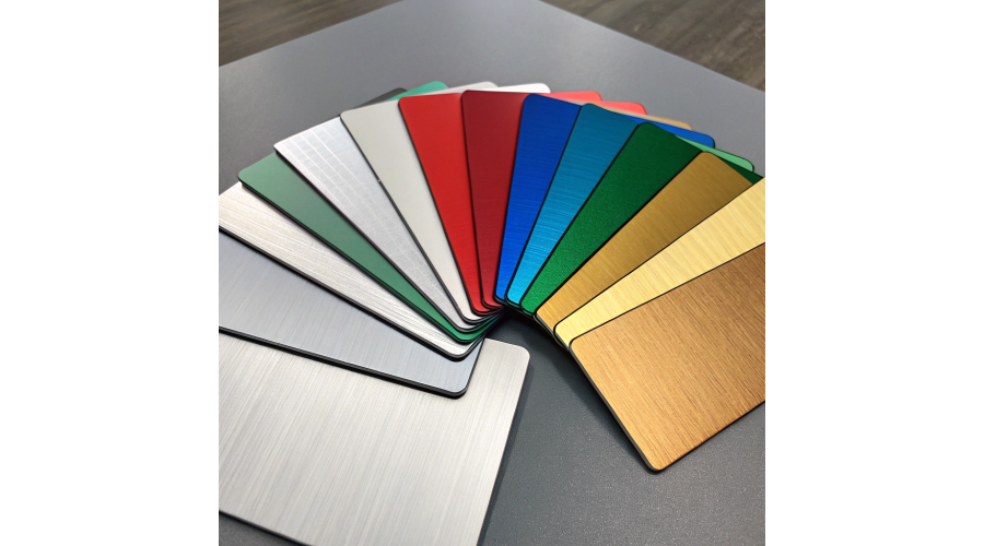 Битва материалов: алюминий против композитов — что выдержит ледяной дождь и почему пластик иногда побеждает металл